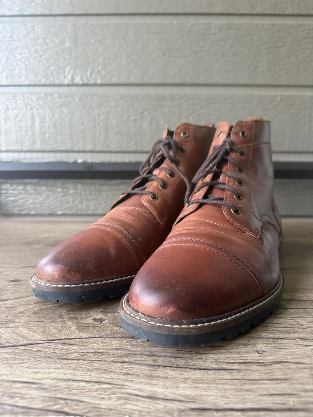 Cole Haan Men's Chestnut Leather Chukka Boots size 10 M